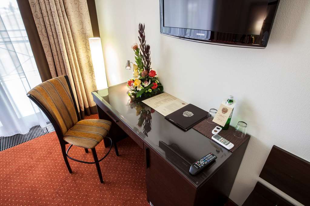 Park-Hotel Kidev Chubynske Zimmer foto