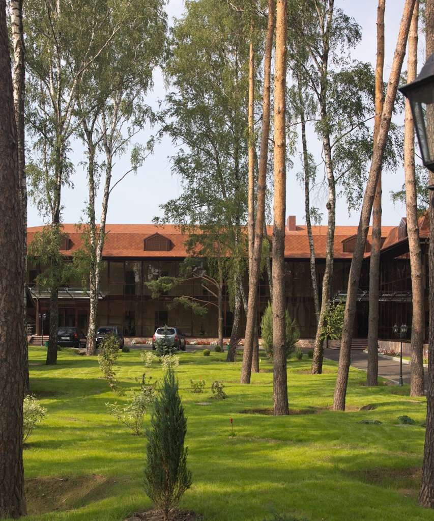 Park-Hotel Kidev Chubynske Einrichtungen foto